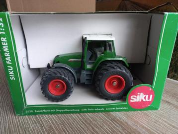 Fendt Favorit 716 Vario Dubbele Montering Siku  beschikbaar voor biedingen