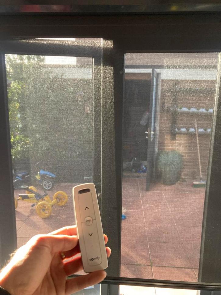 Somfy Elektrische Zonnescherm - Antraciet, Doe-het-zelf en Verbouw, Rolluiken, Zo goed als nieuw, 200 cm of meer, Grijs, Elektrische bediening