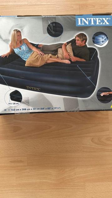 Intex Queensize Luchtbed met Pomp - Nieuw! beschikbaar voor biedingen