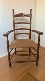 Antieke houten armstoel, Antiek en Kunst, Antiek | Meubels | Stoelen en Banken, Ophalen