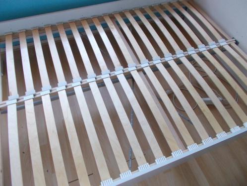 Twee stevige lattenbodems in goede staat / 70x200 cm, Huis en Inrichting, Slaapkamer | Matrassen en Bedbodems, Gebruikt, Bedbodem