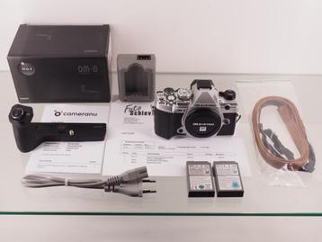 Met nog garantie! OM-SYSTEM digital: OM-5 incl ECG-5 grip  beschikbaar voor biedingen
