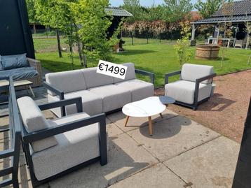 LUXE LOUNGESET GARDEN IMPRESSIONS kost elders €2000 nu €1499 beschikbaar voor biedingen