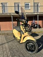 Vespa sprint full option 14681km, Ophalen of Verzenden, Zo goed als nieuw