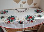 Mooi Rond Vintage Tafelkleed Hulst - Kaars Wit Rood Groen, Diversen, Ophalen of Verzenden, Gebruikt
