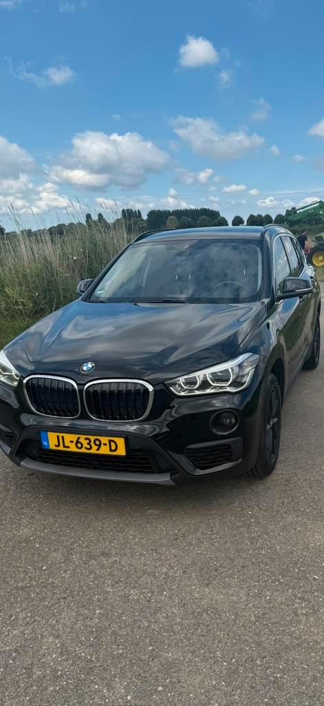 BMW X1 1.5 Sdrive 18I 2016 Zwart. Leren bekleding. Trekhaak, Auto's, BMW, Particulier, X1, ABS, Achteruitrijcamera, Adaptieve lichten