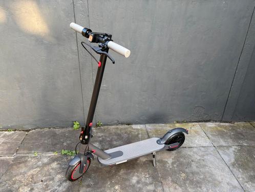Nieuwe elektrische step! 31 km/u, inclusief alarm via app, Fietsen en Brommers, Steps, Nieuw, Elektrische step (E-scooter), Ophalen of Verzenden