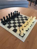 Schaakspel van Italiaans marmer Chiellini, Hobby en Vrije tijd, Gezelschapsspellen | Bordspellen, Ophalen of Verzenden, Zo goed als nieuw