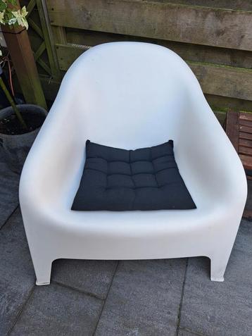 3 stuks ikea skarpö beschikbaar voor biedingen