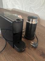 Nespresso apparaat met melkopschuimer, Witgoed en Apparatuur, Koffiezetapparaten, Ophalen, Gebruikt, Espresso apparaat, 1 kopje