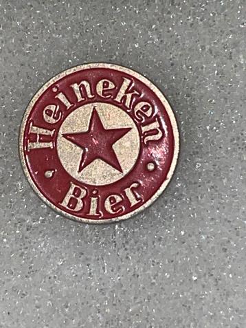 Speldje Heineken Biermerk beschikbaar voor biedingen