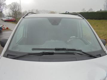 Voorruit van een Mercedes Vito beschikbaar voor biedingen