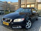 Volvo V70 2.0T R-Edition- origineel NL- R Design, Auto's, Zwart, 4 cilinders, Zwart, 93 €/maand