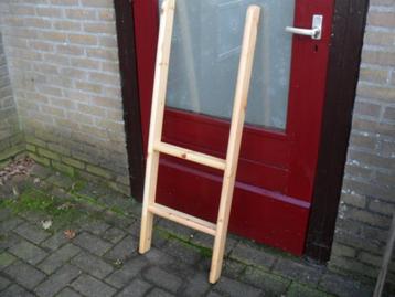 Trap voor een halfhoogslaper beschikbaar voor biedingen