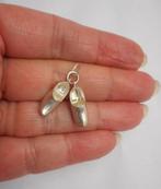 Zilveren hanger van 2 klompjes nr.775, Verzenden, Zo goed als nieuw, Zilver, Zilver