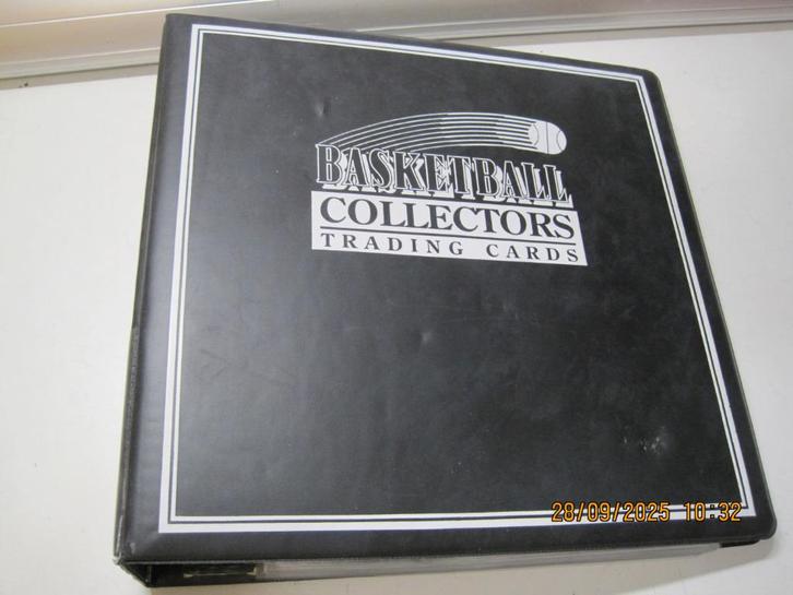 basketball collectors tradingcards 172 stuks in map (357), Sport en Fitness, Basketbal, Gebruikt, Overige typen, Ophalen of Verzenden