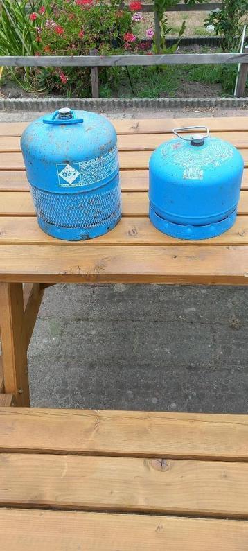 2 gasflessen beschikbaar voor biedingen