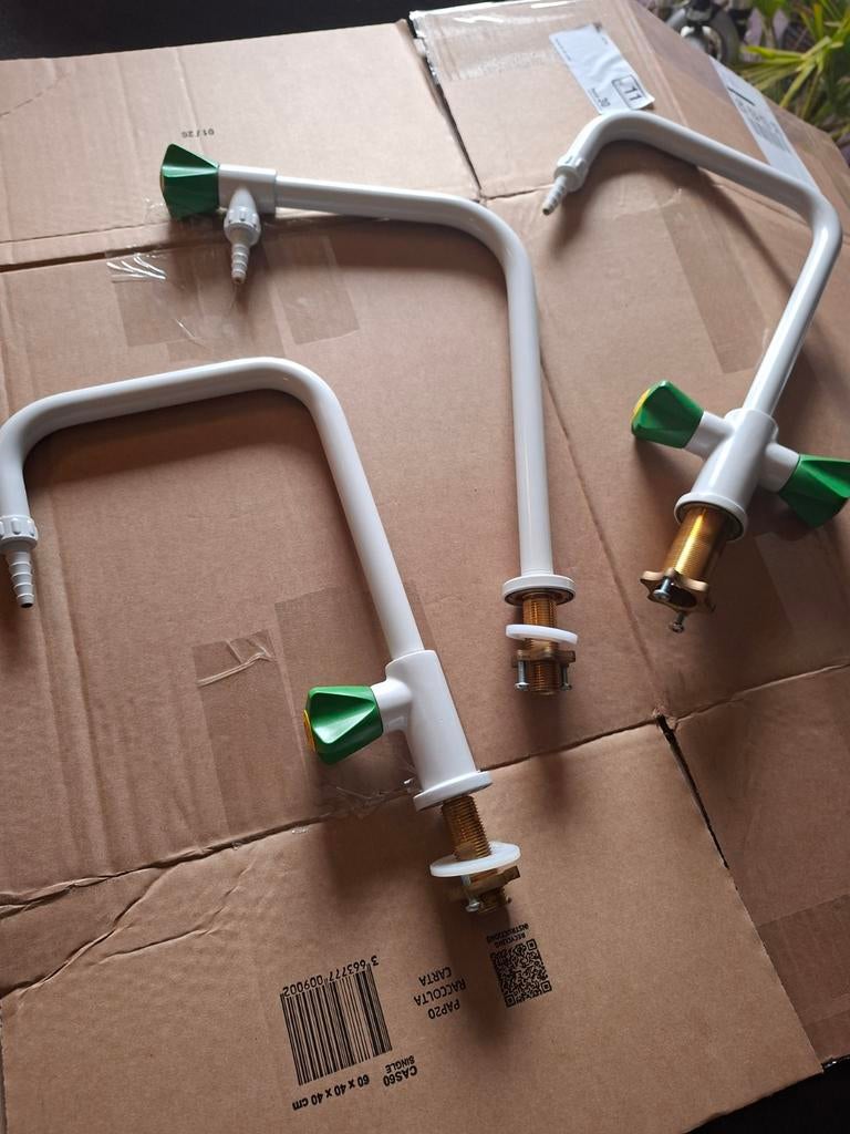 Laboratorium kranen nog 2 en 1 demi kraan, Ophalen of Verzenden, Kraan