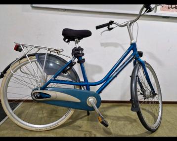 Damesfiets 26 inch, 8 versnellingen, nette staat beschikbaar voor biedingen