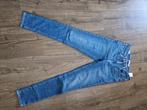 Skinny jeans Levis 721, Kleding | Dames, Spijkerbroeken en Jeans, Levi's, Blauw, W30 - W32 (confectie 38/40), Zo goed als nieuw