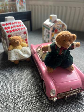 Russ Berrie & Co - Mini vintage beertjes echtpaar beschikbaar voor biedingen
