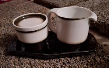 Mosa servies kop schotels suiker melk beschikbaar voor biedingen