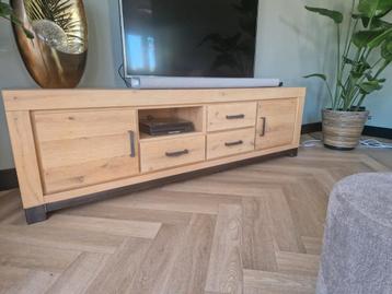 Massief eiken tvmeubel van De Bommel meubelen beschikbaar voor biedingen