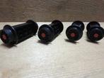 12V Rails Trein 4x Zwart Wielstellen Rode Dop (5070 12 Volt), Ophalen of Verzenden, Gebruikt, Losse stenen, Lego