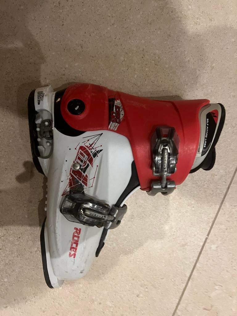 Roces Skischoenen Rood-Wit, Sport en Fitness, Skiën en Langlaufen, Gebruikt, Schoenen, Skiën, Ophalen