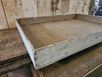 oud dienblad ``WOONWINKEL RUSTIEK`` beschikbaar voor biedingen