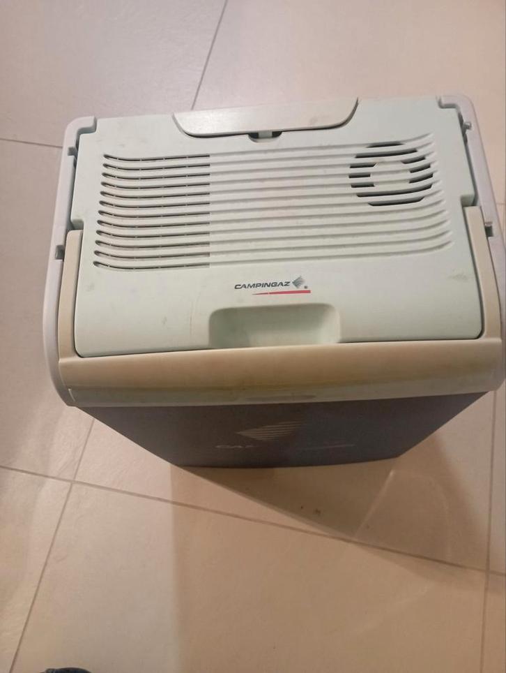 Elektrische koelbox - 12V en 230V, Caravans en Kamperen, Koelboxen, Gebruikt, Koelbox, Elektrisch, Ophalen of Verzenden