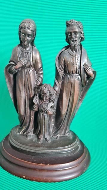 Heilige Familie beeld op eiken voet beschikbaar voor biedingen