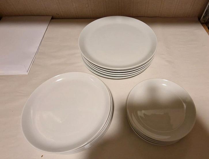 Divers ah vivo villeroy en boch porselein servies borden kom, Huis en Inrichting, Keuken | Servies, Zo goed als nieuw, Compleet servies