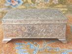 Mooi oud silverplate doosje of kistje uit Engeland 10,4 cm., Antiek en Kunst, Ophalen of Verzenden