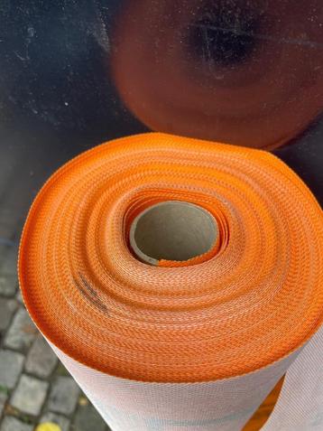 1 rol spinvlies, gevelfolie beschikbaar voor biedingen