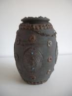 Houten Voorraadpot Kruidenpot met ketting en versiering, Antiek en Kunst, Ophalen of Verzenden