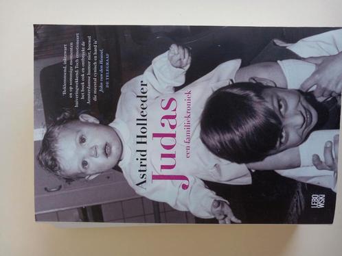 Astrid Holleeder - Judas, Boeken, Detectives, Zo goed als nieuw, Ophalen of Verzenden