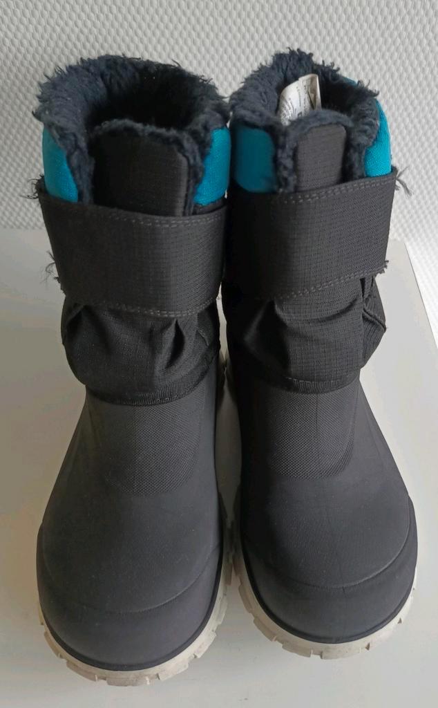 Snowboots maat 35, Kinderen en Baby's, Kinderkleding | Schoenen en Sokken, Gebruikt, Laarzen, Jongen of Meisje, Ophalen of Verzenden
