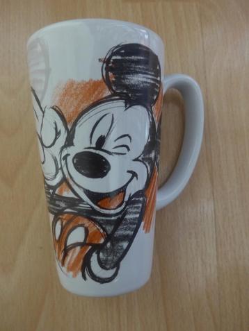 XXL Mickey Mouse beker beschikbaar voor biedingen