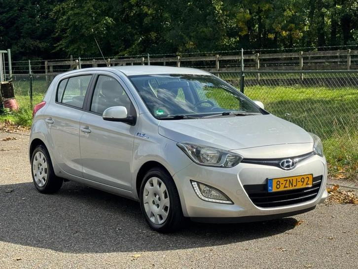 Hyundai I20 1.2i i-Motion /Airco/5-Deurs/, Auto's, Hyundai, Bedrijf, Te koop, i20, ABS, Airbags, Airconditioning, Alarm, Centrale vergrendeling