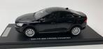 Scale Master 1:43 Volvo S60 Cross Country zwart - resin mode, Hobby en Vrije tijd, Modelauto's | 1:43, Overige merken, -, Nieuw