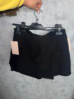 Zwarte Skort - Nieuwstaat, Kleding | Dames, Rokken, Maat 38/40 (M), Zwart, Ophalen of Verzenden, Zo goed als nieuw