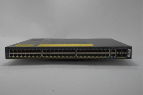 Cisco WS-C4948, Computers en Software, Netwerk switches, Gebruikt, Verzenden