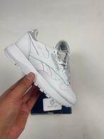 Reebok Classic Leather SP – White Grey – Maat 37,5 –, Sport en Fitness, Basketbal, Schoenen, Nieuw, Ophalen of Verzenden, A