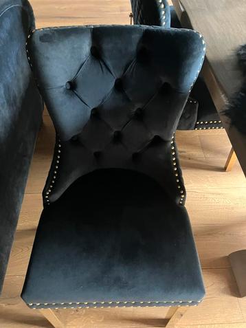 6 zgan stoelen zwart velours met gouden poten en ring beschikbaar voor biedingen