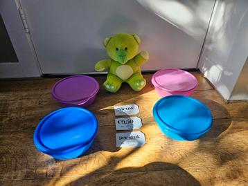 # Tupperware nieuwe ruimtekommen 600 ml gekleurd beschikbaar voor biedingen