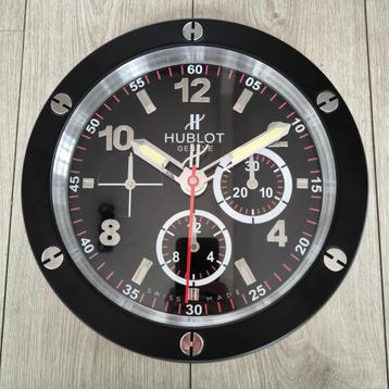 Zwarte Hublot Wandklok, 35 cm Diameter Ronde Klok beschikbaar voor biedingen