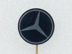 SP1886 Speldje Mercedes, Verzamelen, Speldjes, Pins en Buttons, Ophalen of Verzenden, Gebruikt, Overige onderwerpen