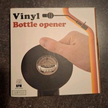 vinyl bottle opener beschikbaar voor biedingen