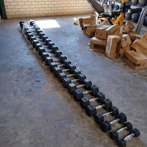 Hexa dumbells set  2.5 kilo tot 32 kilo   nieuwe staat, Sport en Fitness, Fitnessmaterialen, Zo goed als nieuw, Dumbbell, Armen